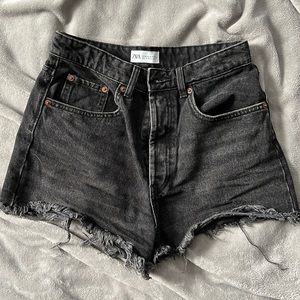 Zara black shorts US 4